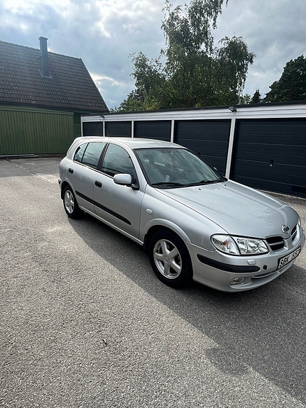 Nissan Almera 4 of 5