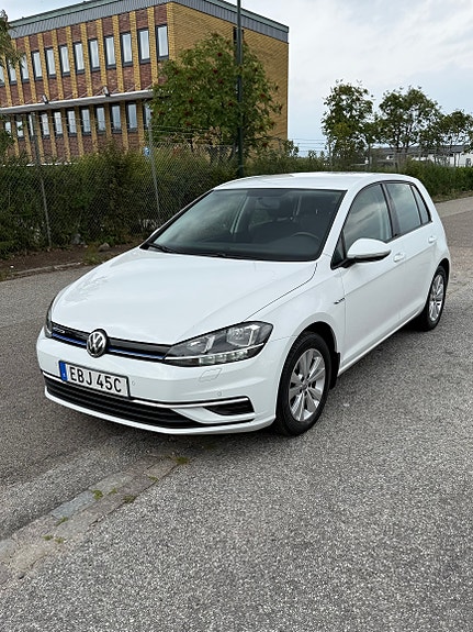 Volkswagen Golf VII 4 of 5