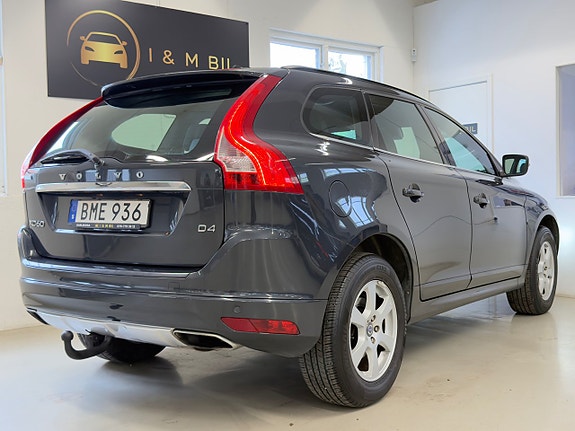 Volvo XC60 4 of 5