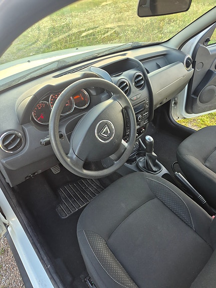 Dacia Duster 7 of 10