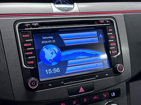 Volkswagen Passat 25 of 26