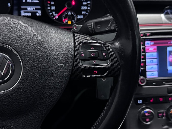 Volkswagen Passat 20 of 26