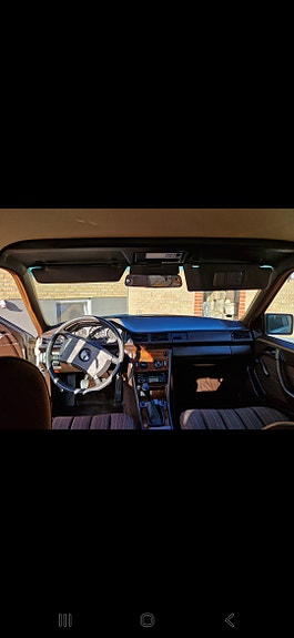 Mercedes-Benz 200 5 of 21