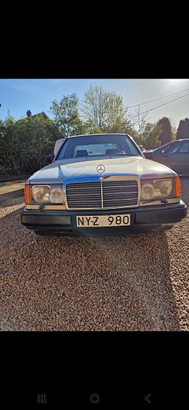 Mercedes-Benz 200 18 of 21