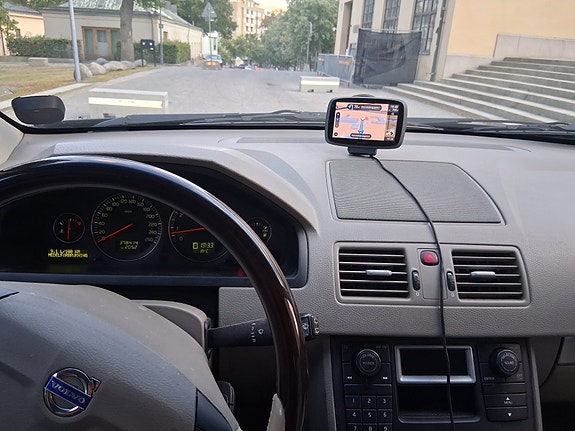 Volvo XC90 19 of 21