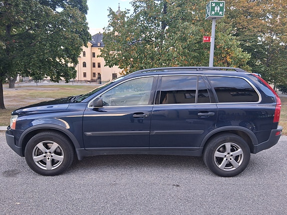 Volvo XC90 15 of 21