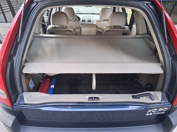 Volvo XC90 17 of 21