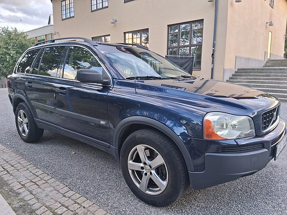 Volvo XC90 13 of 21