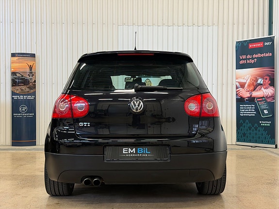 Volkswagen Golf V 6 of 15