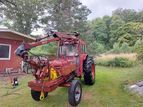 Volvo BM 350 2 of 3