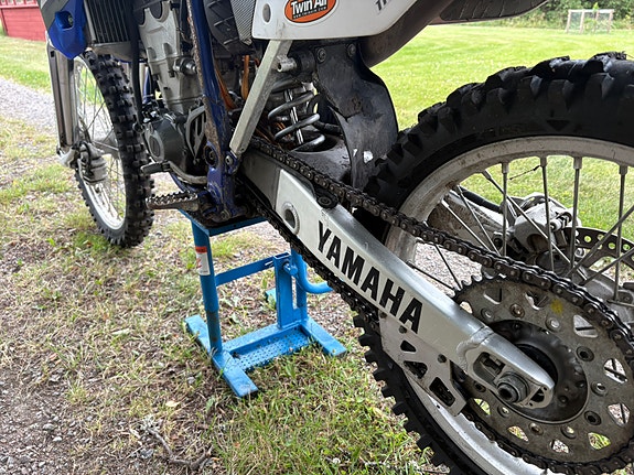 Yamaha YZF 450 6 of 8