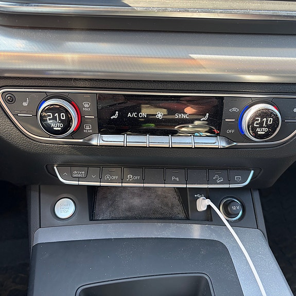 Audi Q5 4 of 7