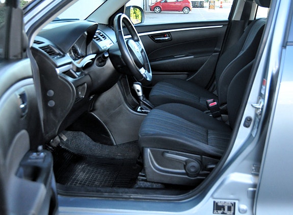 Suzuki Swift 6 of 10