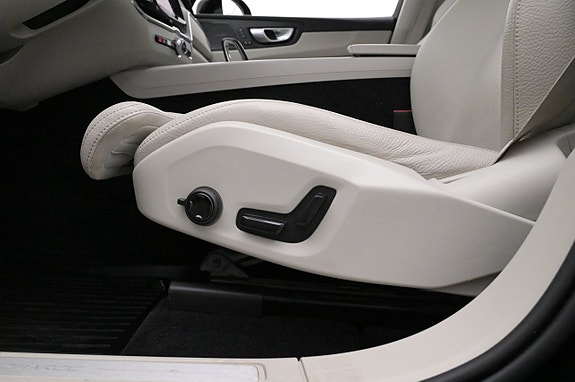 Volvo XC60 9 of 27