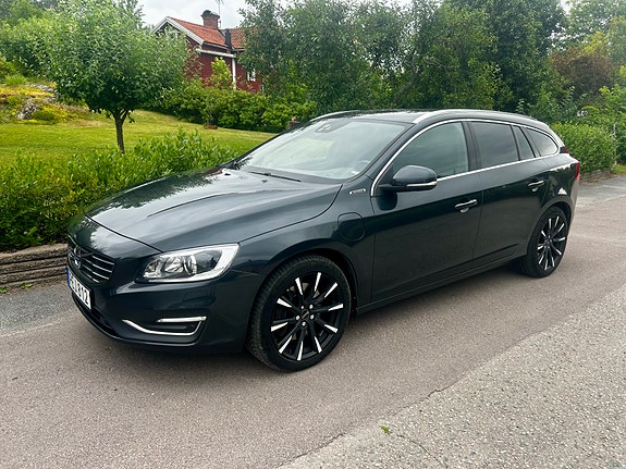 Volvo V60 4 of 5