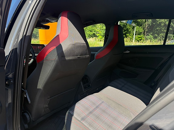 Volkswagen Golf VIII 7 of 7