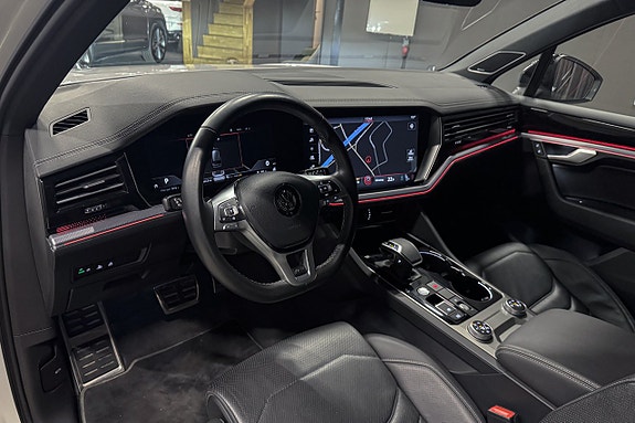 Volkswagen Touareg 11 of 23