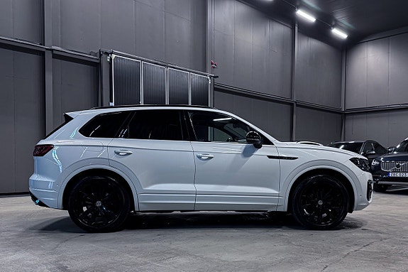 Volkswagen Touareg 7 of 23