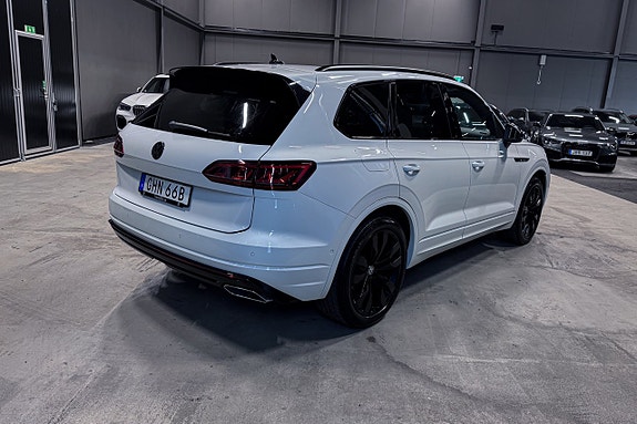 Volkswagen Touareg 6 of 23