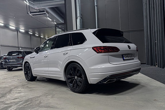 Volkswagen Touareg 5 of 5