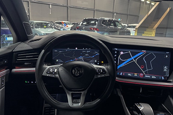 Volkswagen Touareg 13 of 23