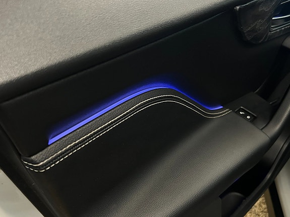 Jaguar F-PACE 30 of 30