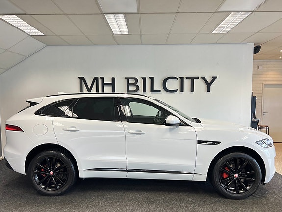 Jaguar F-PACE 6 of 30