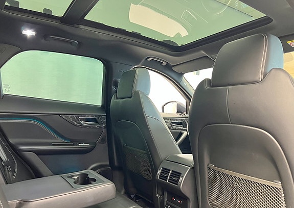 Jaguar F-PACE 22 of 30