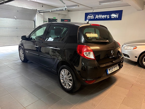 Renault Clio 3 of 12