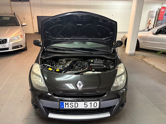 Renault Clio 6 of 12