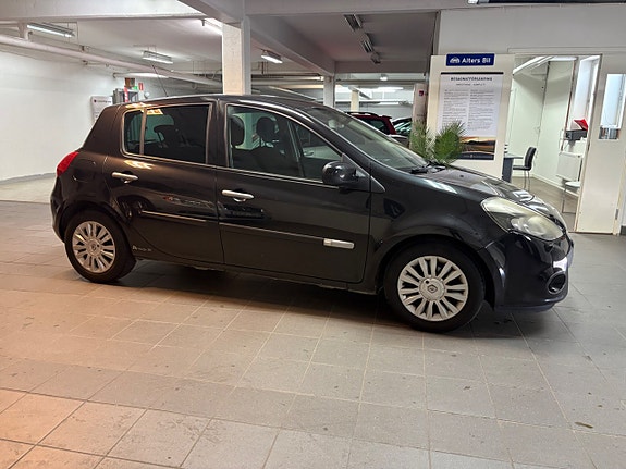 Renault Clio 5 of 12