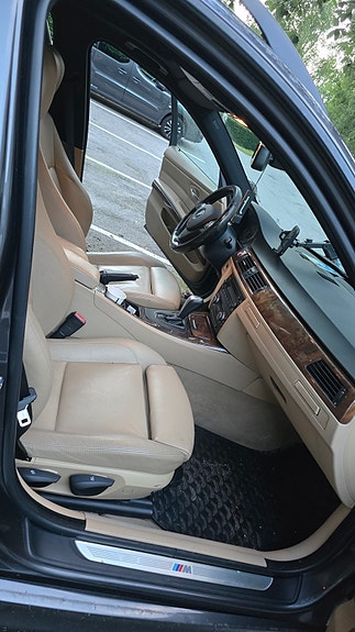 BMW 320d 5 of 11