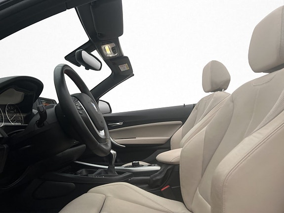 BMW 220i 11 of 30