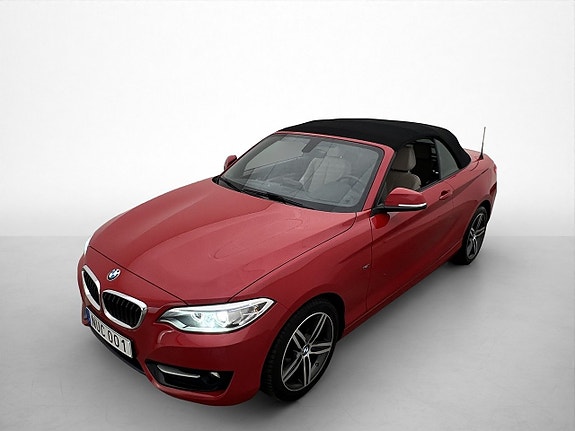 BMW 220i 9 of 30