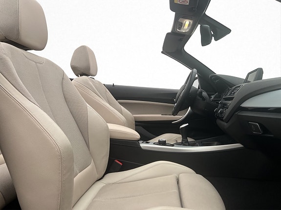 BMW 220i 24 of 30