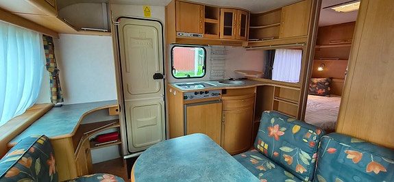 Adria Unica B 462 DP 11 of 11
