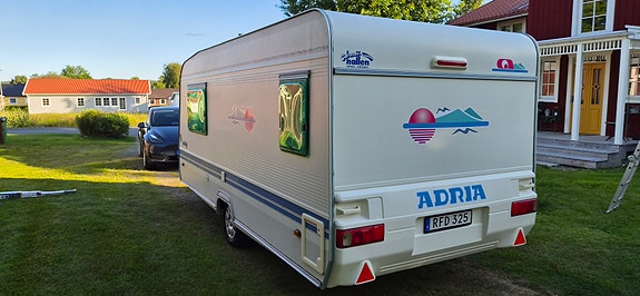 Adria Unica B 462 DP 4 of 11