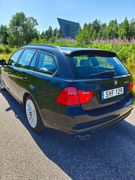 BMW 320d 5 of 5