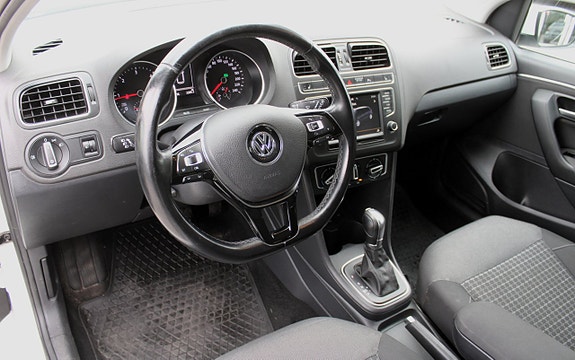 Volkswagen Polo 8 of 10