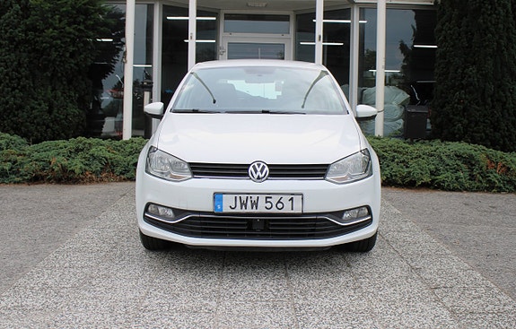 Volkswagen Polo 2 of 10