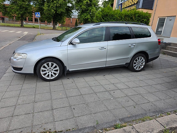 Volkswagen Passat 9 of 18