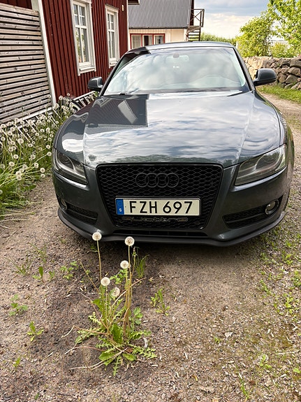 Audi A5 4 of 5