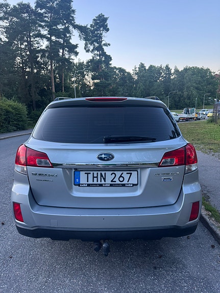 Subaru Outback 5 of 5