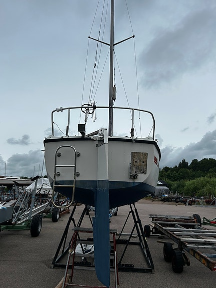 Maxi 77 2 of 17