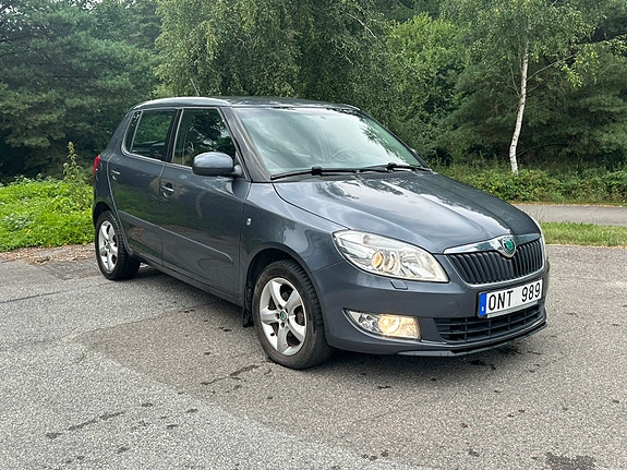 Skoda Fabia 2 of 5