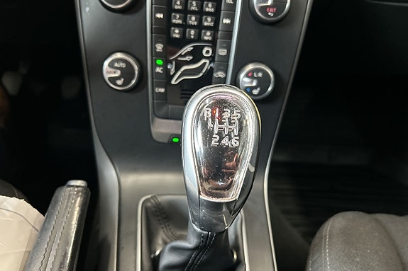 Volvo V40 20 of 27