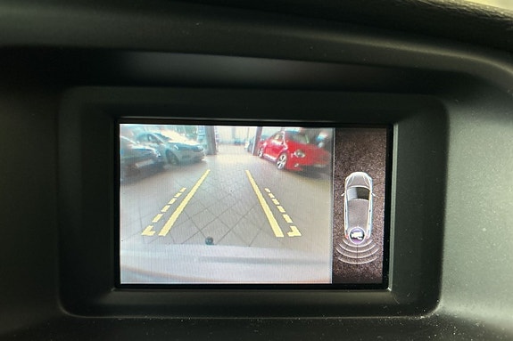 Volvo V40 18 of 27