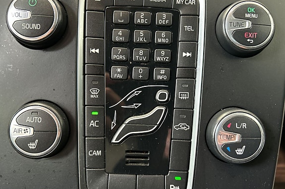 Volvo V40 24 of 27