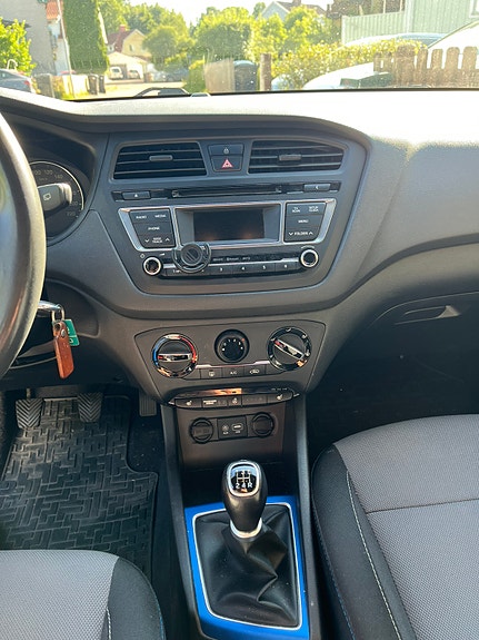 Hyundai i20 8 of 9