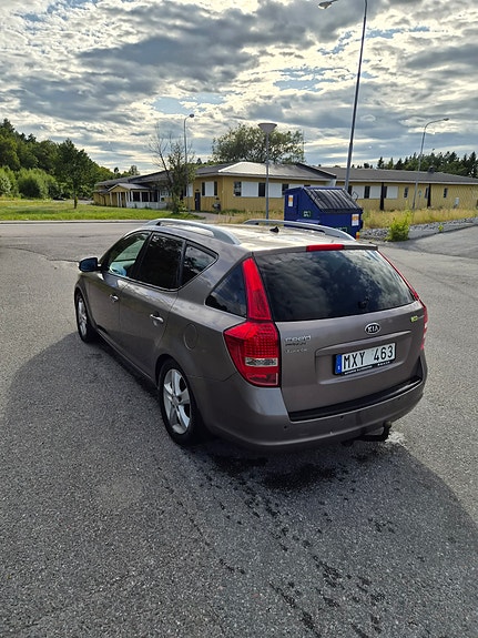 Kia Ceed 4 of 5
